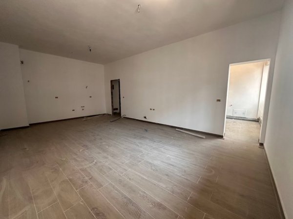 Tirane, shitet apartament 2+1 Kati 7, 102 m² 265.400 € (Arlis Square21)