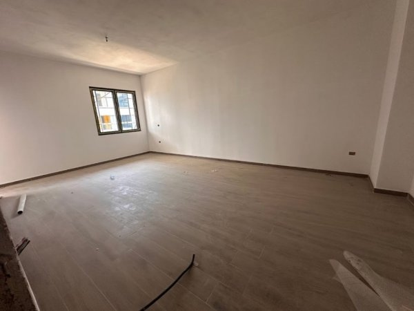 Tirane, shitet apartament 2+1 Kati 7, 102 m² 265.400 € (Arlis Square21)