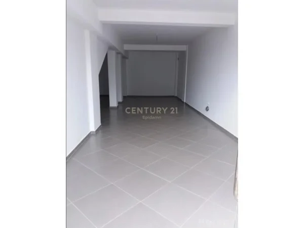 Tirane, shitet ambjent biznesi Kati 0, 100 m² 160.000 € (Kodra e Diellit)