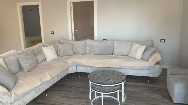 Tirane, jepet me qera apartament 2+1 Kati 2, 700 € 