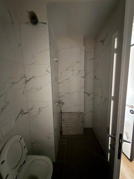 Tirane, jepet me qera apartament 1+1 Kati 3, 70 m² 699 € (MINE PEZA)