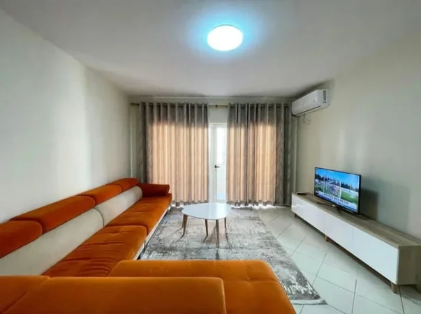 Tirane, jepet me qera apartament 2+1 Kati 4, 510 € 