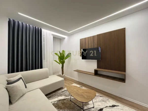 Tirane, shitet apartament 1+1 Kati 5, 70 m² 178.000 € (Rr. Fortuzi)