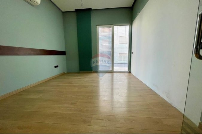 Njesi Komerciale per qira tek Liqeni i Thate! (2000 Euro/muaj)