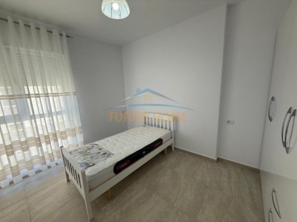 Tirane, jepet me qera apartament 1+1 Kati 7, 80 m² 500 € (QTU , Univers City)