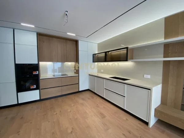 Tirane, shitet apartament 2+1 Kati 2, 124 m² 299.000 € (VET HOSPITAL)