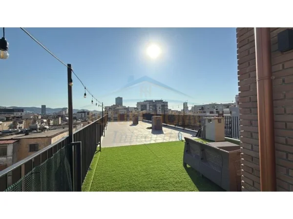 Tirane, shitet apartament 2+1+Verande Kati 5, 231 m² 450.000 € (Ish Tregu Elektrik)