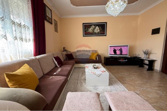 Apartament ne shitje, 1+1 totalisht i mobiluar tek Hipoteka! (14'000'000 leke)