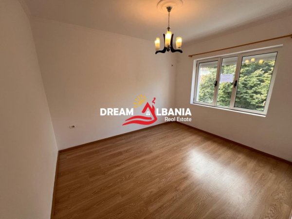 Tirane, jepet me qera apartament 2+1 , 70 m² 500 € (ne Myslym Shyr, prane Gjykates se Shkalles se Pare)