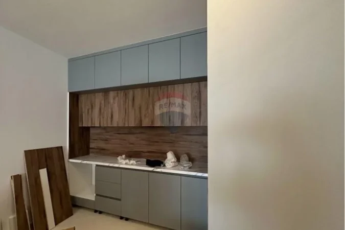 Tirane, jap me qera apartament 2+1+Ballkon Kati 2, 100 m² 550 € (prane Wellit)