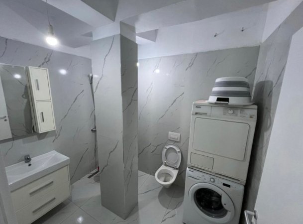 Tirane, jepet me qera apartament 1+1 Kati 1, 75 m² 500 € (selite)