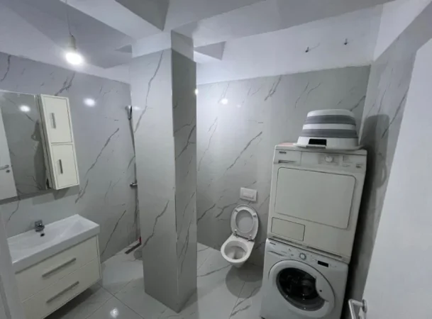 Tirane, jepet me qera apartament 1+1 Kati 1, 75 m² 500 € (selite)