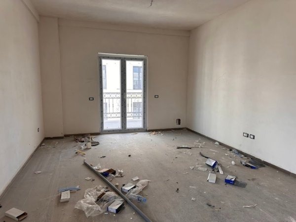 Tirane, shitet apartament 2+1+Ballkon Kati 2, 147 m² 236.000 € 