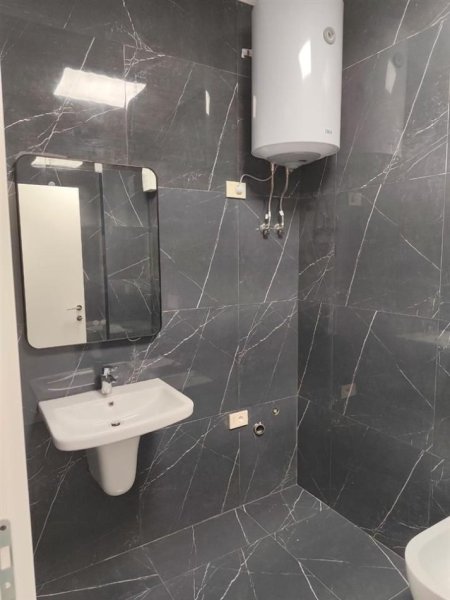 Tirane, jap me qera apartament 2+1 Kati 6, 75 m² 550 € (MINE PEZA)