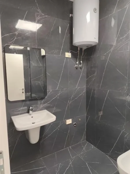 Tirane, jap me qera apartament 2+1 Kati 6, 75 m² 550 € (MINE PEZA)
