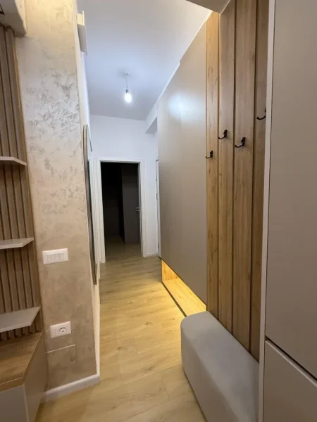Tirane, jepet me qera apartament 1+1 Kati 7, 70 m² 550 € (ali demi)