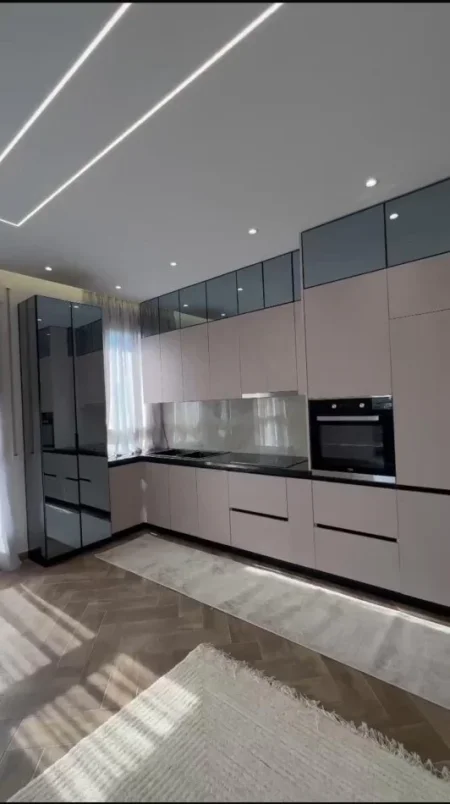 Tirane, shitet apartament 2+1+Aneks+Ballkon Kati 6, 112 m² 285.000 € (Rruga Sali Butka)