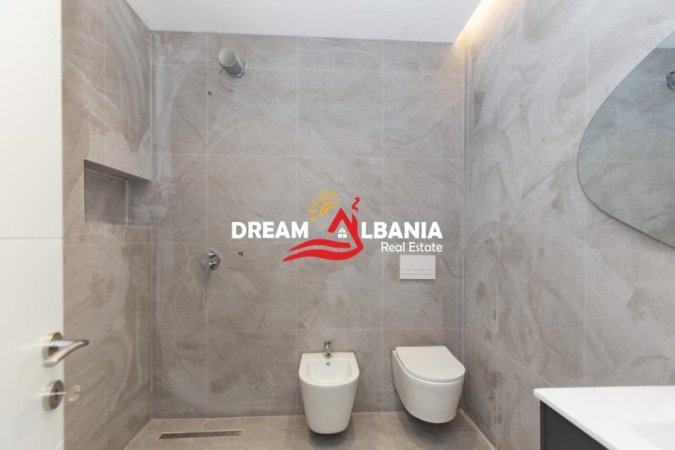 Tirane, jepet me qera apartament 1+1 , 70 m² 650 € (Jordan Misja)