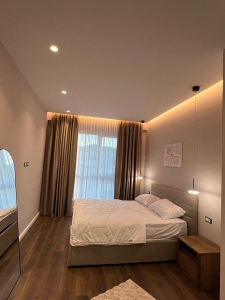Tirane, jepet me qera apartament 2+1+Ballkon Kati 9, 95 m² 1.100 € (Rruga Anton Lufi)