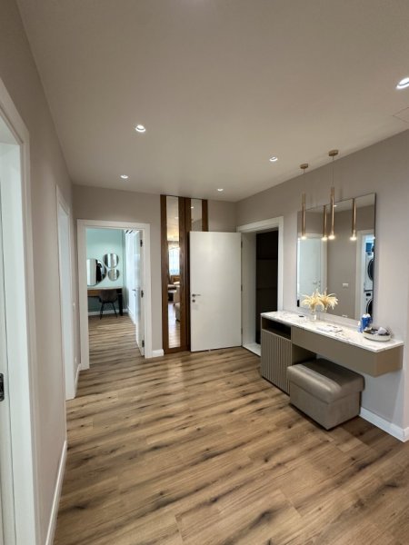 Tirane, jepet me qera apartament 3+1+Aneks+Ballkon Kati 11, 126 m² 1.000 € (Astir)