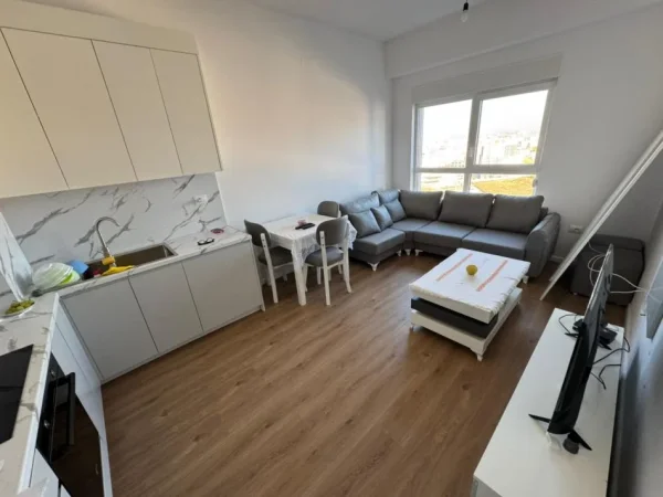 Tirane, jepet me qera apartament 1+1 Kati 7, 450 € 