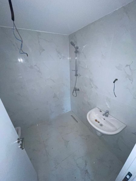 Tirane, shitet apartament 2+1+Ballkon Kati 5, 117 m² 152.750 € (Rruga Dritan Hoxha)