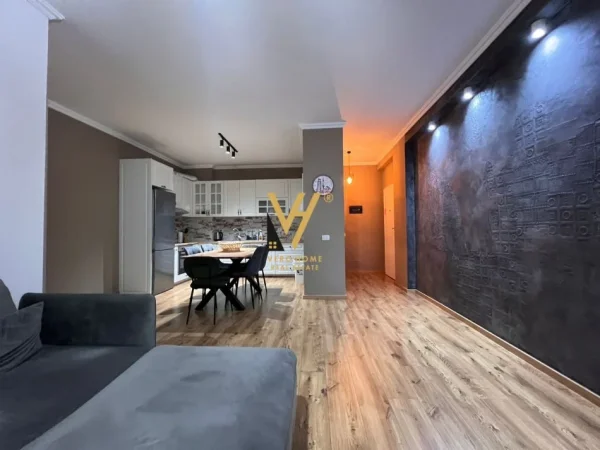 Tirane, jepet me qera apartament 2+1+Ballkon Kati 3, 110 m² 1.000 € (KOPSHTI BOTANIK)