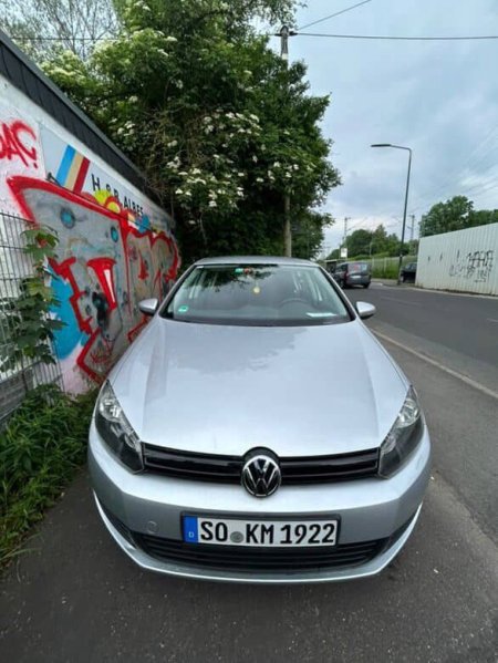 Tirane, shes makine Golf 6 Benzin, gri metalizato manuale Kondicioner 200.000 km 4.600 €