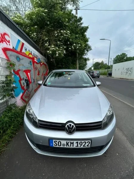 Tirane, shes makine Golf 6 Benzin, gri metalizato manuale Kondicioner 200.000 km 420000 LEK