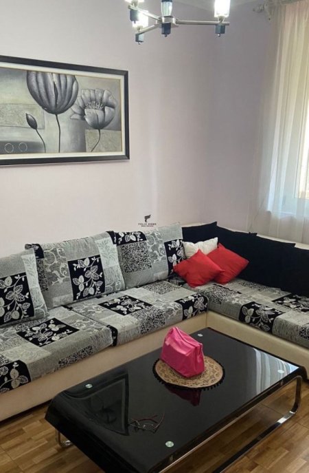 Tirane, jepet me qera apartament 1+1 Kati 5, 62 m² 600 € (PALLATET AGIMI)