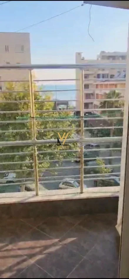 Durres, shitet apartament 2+1+Ballkon Kati 4, 114 m² 200.000 € (RROTA E KUQE)