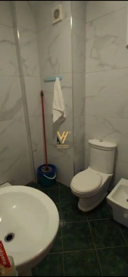 Durres, shitet apartament 2+1+Ballkon Kati 4, 114 m² 200.000 € (RROTA E KUQE)