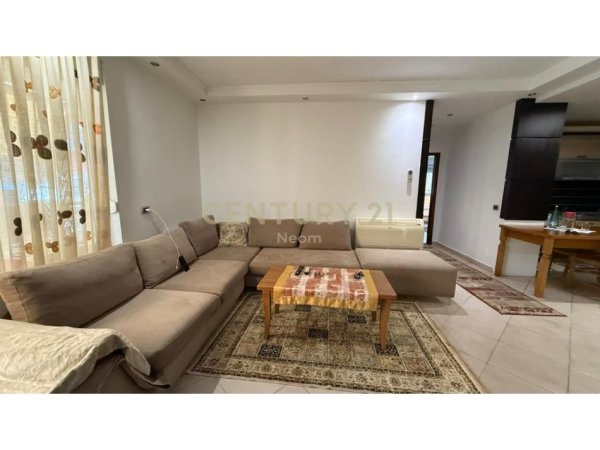 Tirane, shitet apartament 2+1+Aneks+Ballkon Kati 4, 125 m² 287.500 € (Kompleksi Kolimbo)