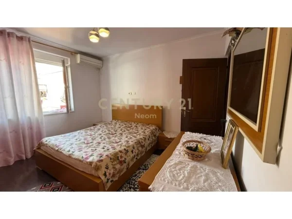 Tirane, shitet apartament 2+1+Aneks+Ballkon Kati 4, 125 m² 287.500 € (Kompleksi Kolimbo)