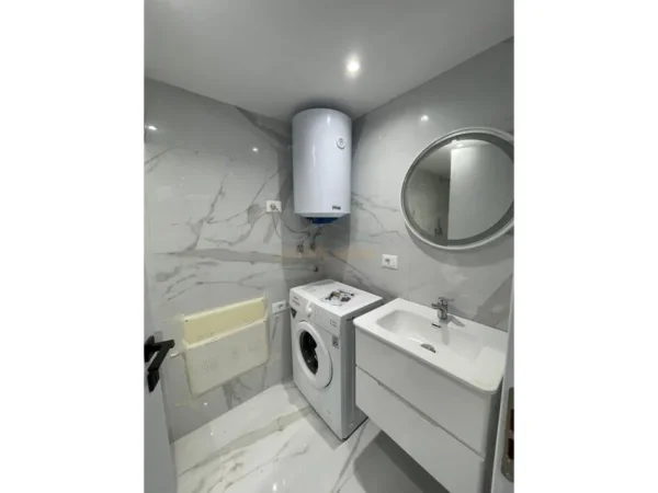 Tirane, jepet me qera apartament 1+1 Kati 0, 38 m² 450 € (Fresk , Tek Restorant Fresku)