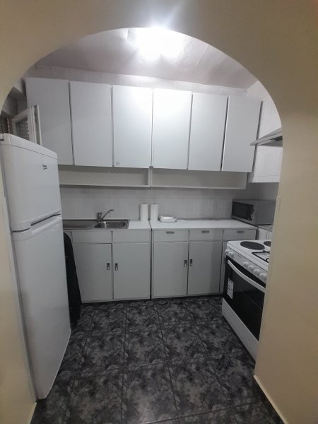 Tirane, jepet me qera apartament 2+1 Kati 2, 87 m² 650 € (Rruga Fortuzi, Pranë Qendrës Tiranës)