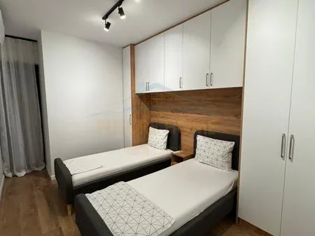 Tirane, shitet apartament 2+1 Kati 6, 97 m² 245.000 € (RRUGA E DIBRES)