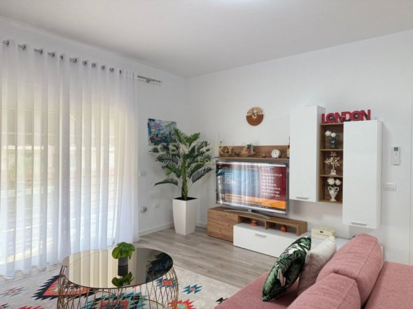 Durres, shitet apartament 1+1+Ballkon Kati 3, 76 m² 170.000 € (Golem)