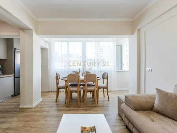 Durres, shitet apartament 2+1+Ballkon Kati 3, 90 m² 180.000 € (Rruga portit)