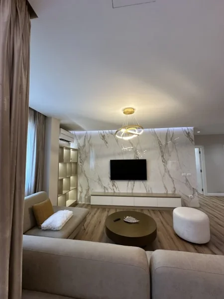 Tirane, jepet me qera apartament 3+1+Aneks+Ballkon Kati 11, 126 m² 1.000 € (fusha e aviacionit)