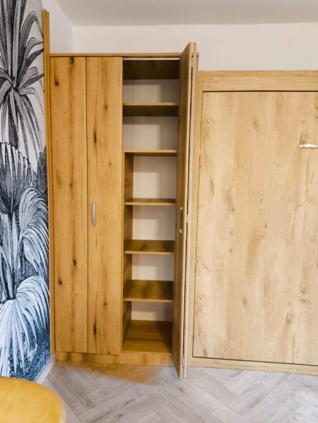 Tirane, jepet me qera garsoniere Kati 1, 40 m² 400 € (qsut)