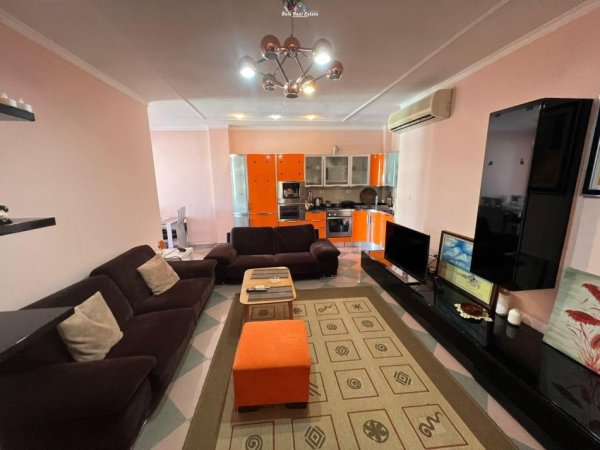 Tirane, jap me qera apartament 2+1 Kati 8, 100 m² 800 € (nikolla tupe)