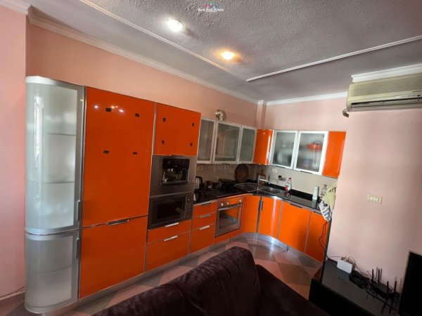 Tirane, jap me qera apartament 2+1 Kati 8, 100 m² 800 € (nikolla tupe)