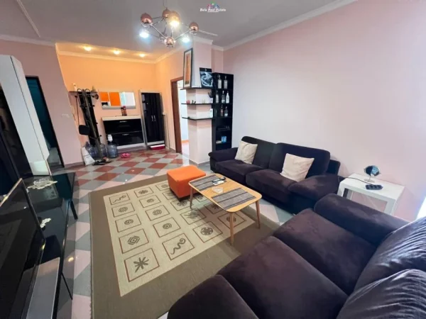 Tirane, jap me qera apartament 2+1 Kati 8, 100 m² 800 € (nikolla tupe)