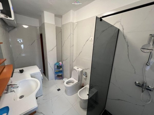 Tirane, jap me qera apartament 2+1 Kati 8, 100 m² 800 € (nikolla tupe)