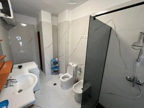 Tirane, jap me qera apartament 2+1 Kati 8, 100 m² 800 € (nikolla tupe)
