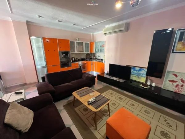 Tirane, jap me qera apartament 2+1 Kati 8, 100 m² 800 € (nikolla tupe)