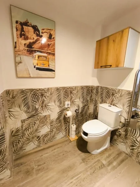 Tirane, jepet me qera garsonier , Kati 1, 40 m² 400 € (qsut)