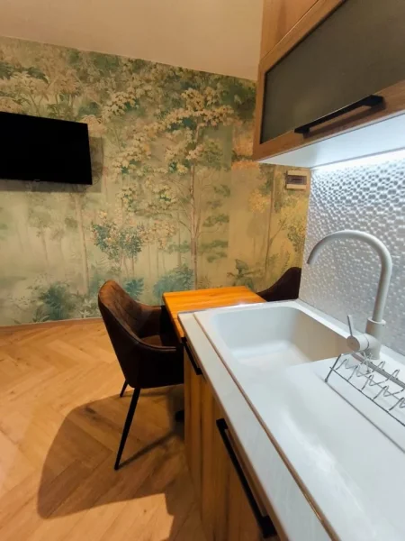 Tirane, jepet me qera garsonier , Kati 1, 40 m² 400 € (qsut)