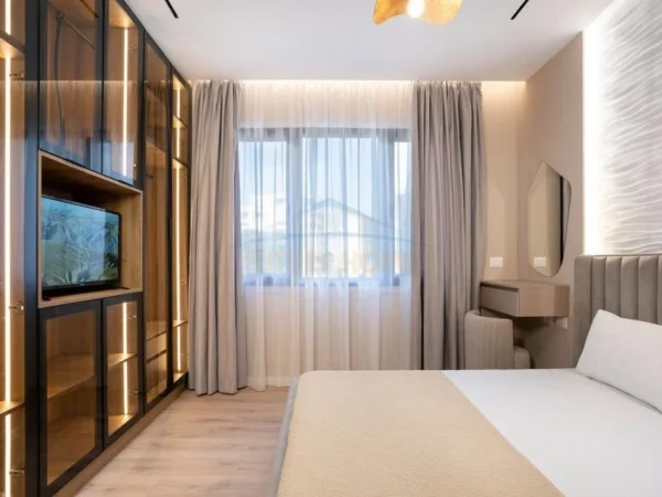 Tirane, shitet apartament 2+1+Ballkon Kati 2, 104 m² 210.000 € (Bulevardi Migjeni)